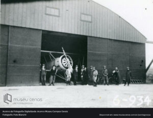 Avião Militar