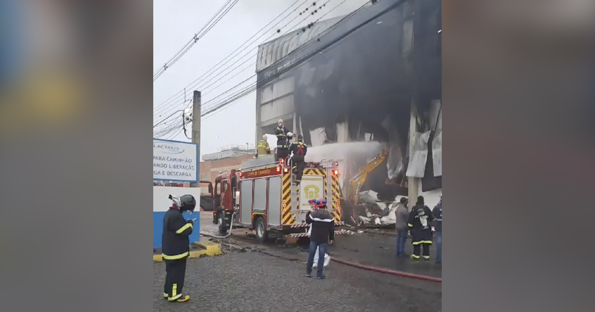 Incêndio atinge frigorífico da BRF em Carambeí