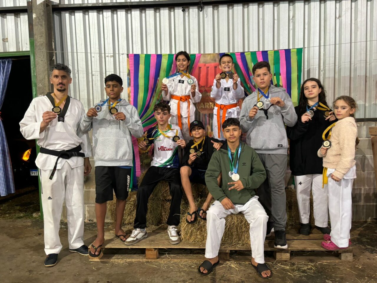 Equipe Team Morando/Junior Lima TKD brilha no 9º campeonato interno ASGAT em Guarapuava