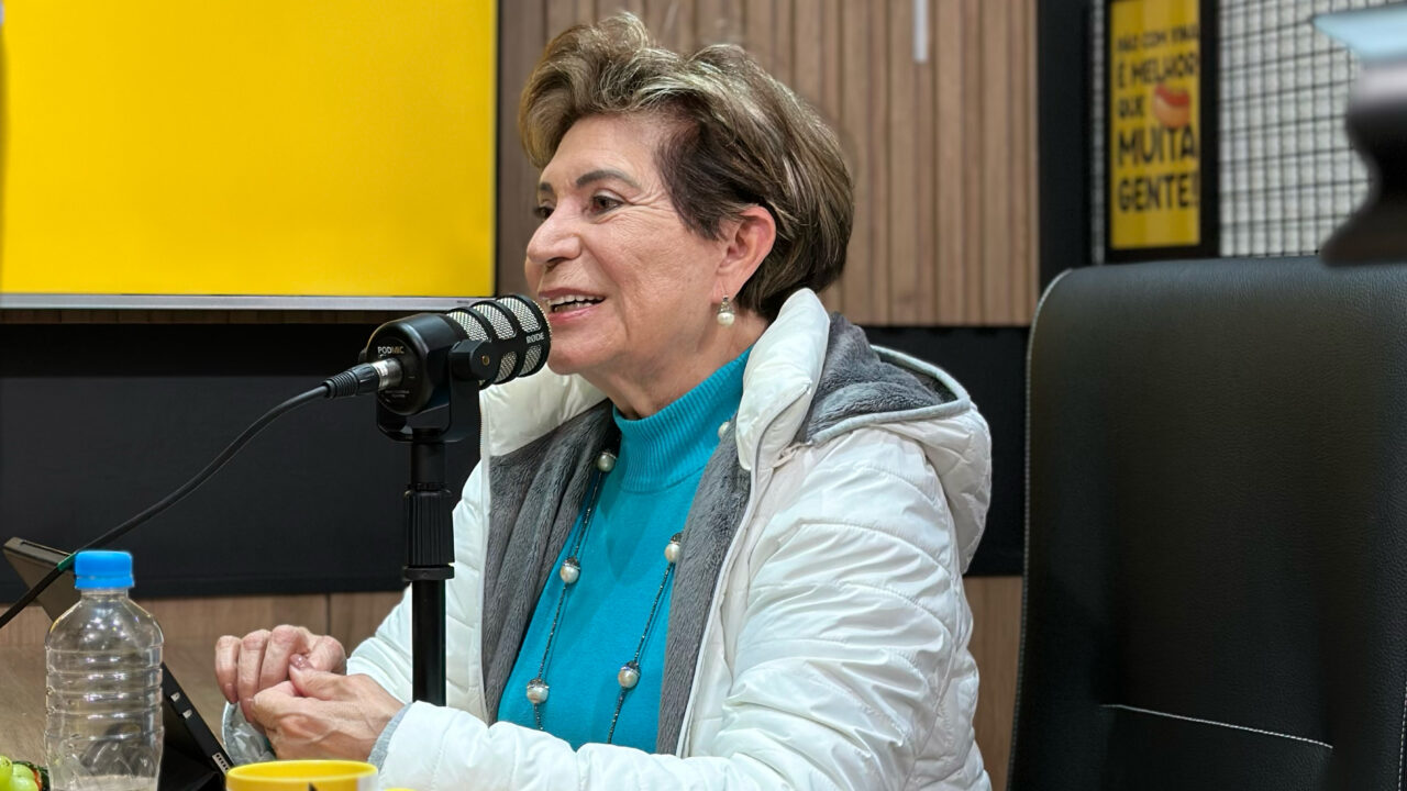 Elizabeth Schmidt no Pontagrossauros podcast: Candidata a prefeita é confirmada para entrevista nesta quinta-feira (17)