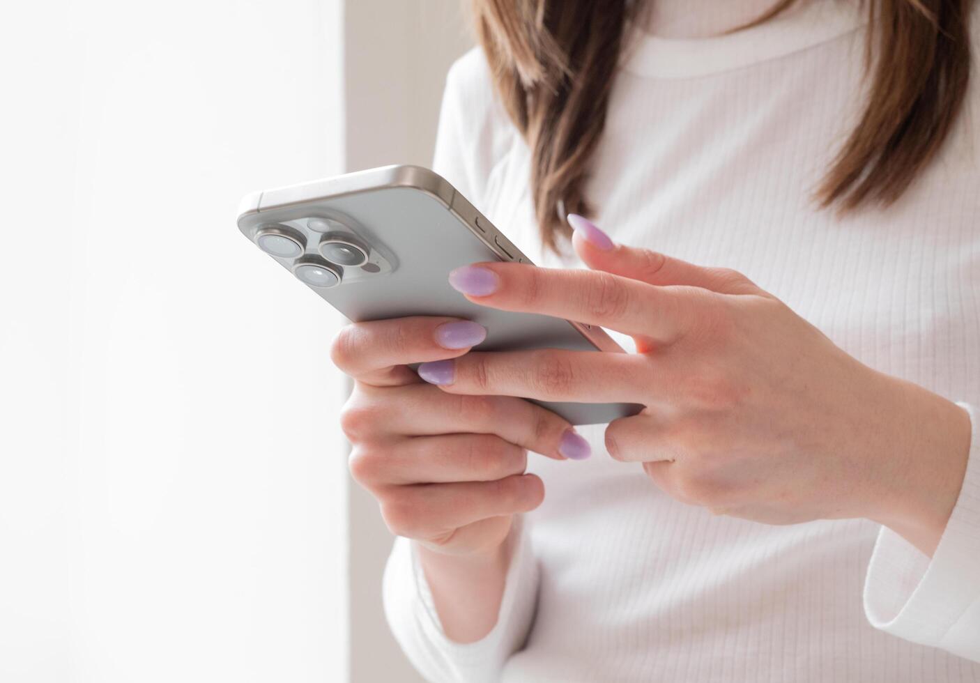 Mês da Mulher: Verza Store oferece brindes exclusivos na compra de iPhones novos ou seminovos