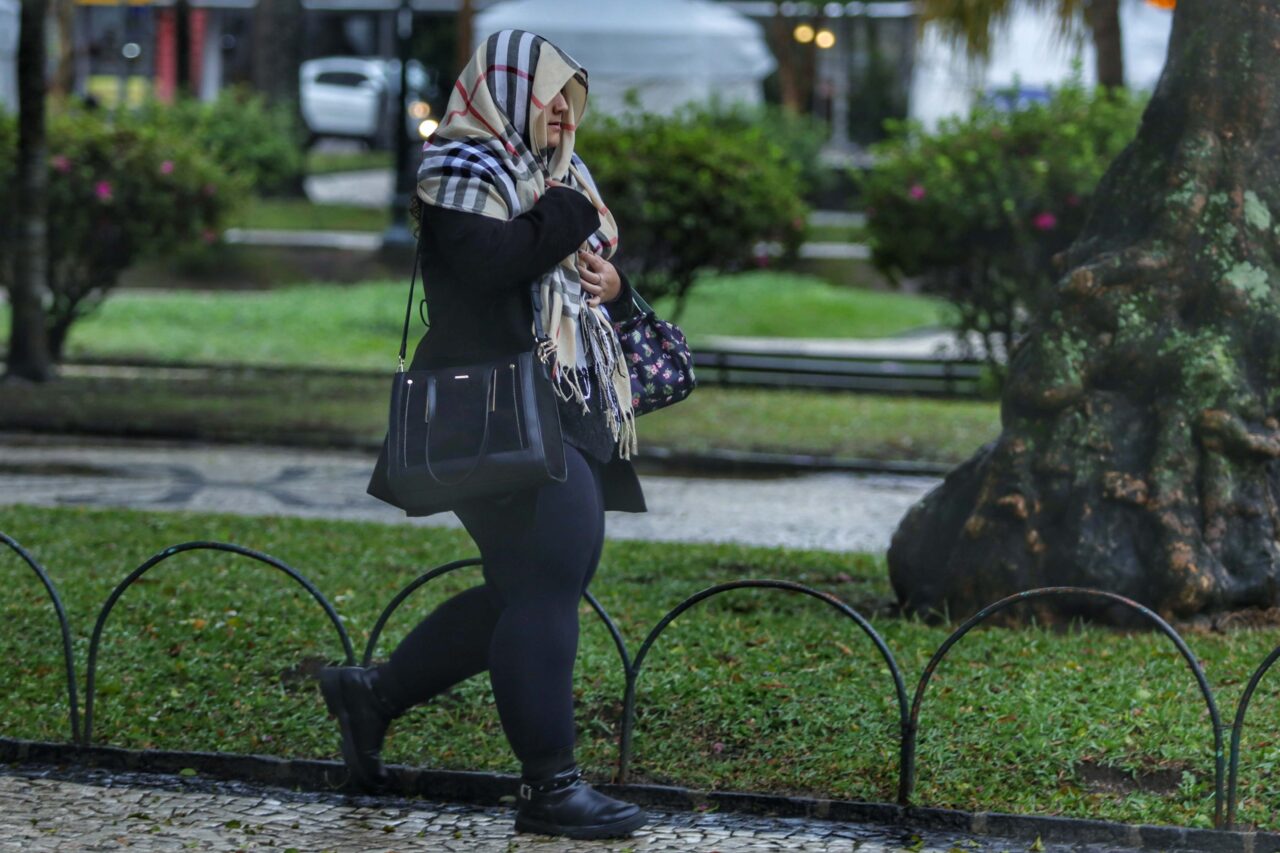 Primeira onda de frio intenso chega ao Paraná com temperaturas perto de 0°C