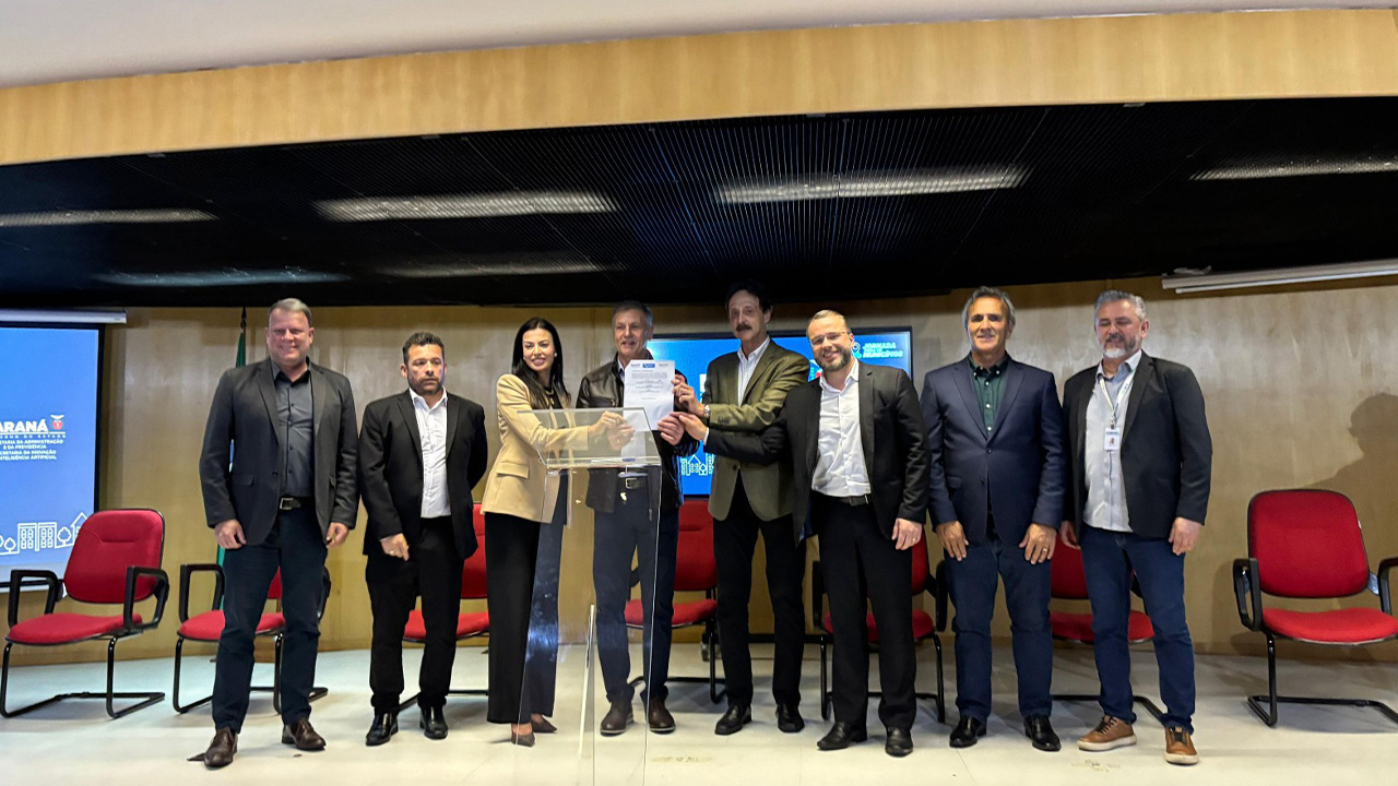 Paraná capacita municípios em inteligência artificial para modernizar gestão pública
