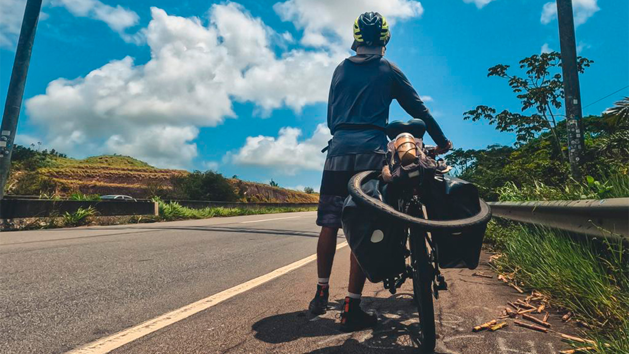 Ponta-grossense lança livro sobre viagem de Ponta Grossa ao Maranhão de bicicleta