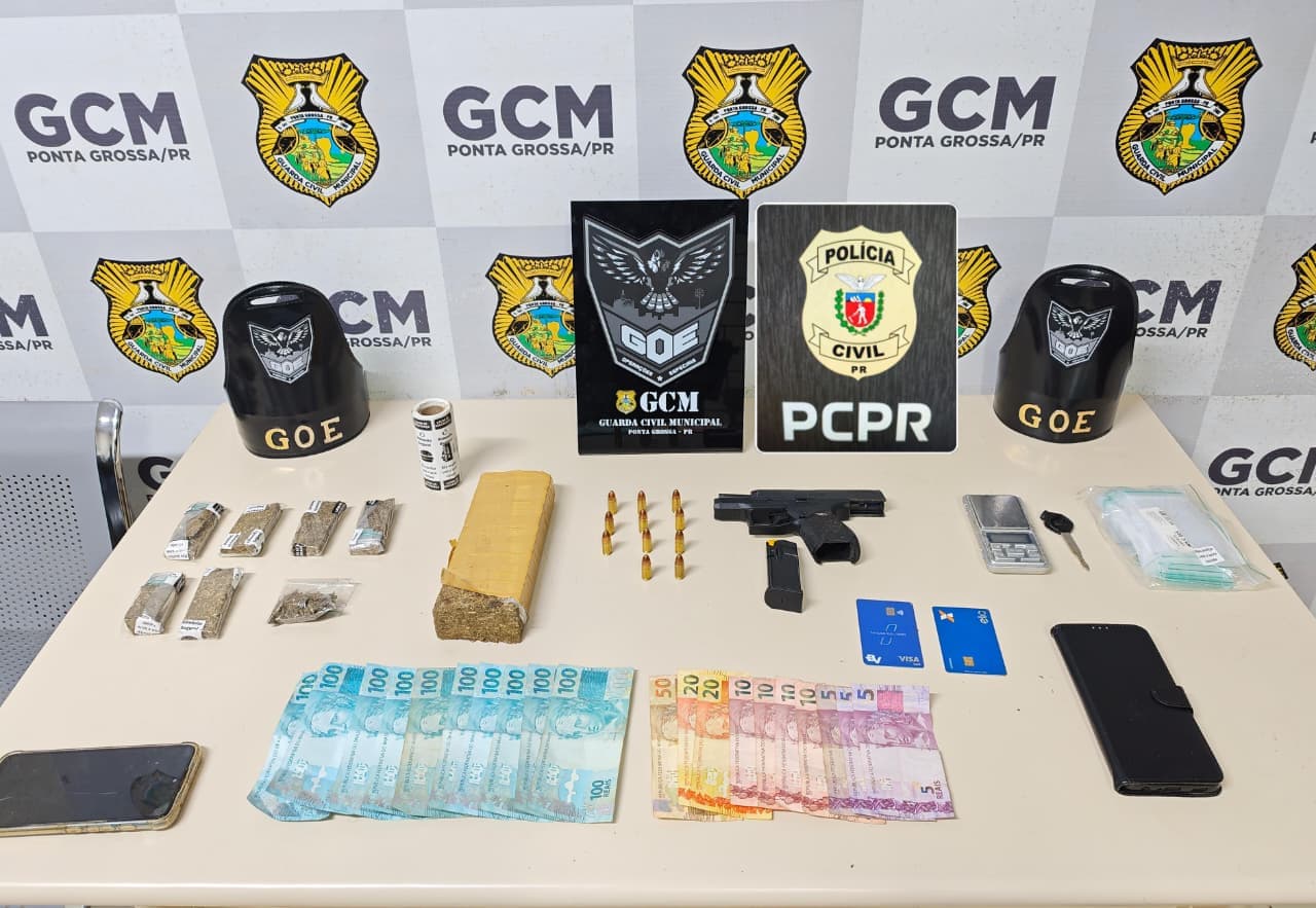 GOE e Polícia Civil prendem dois homens por tráfico e apreendem arma no bairro Ronda, em Ponta Grossa