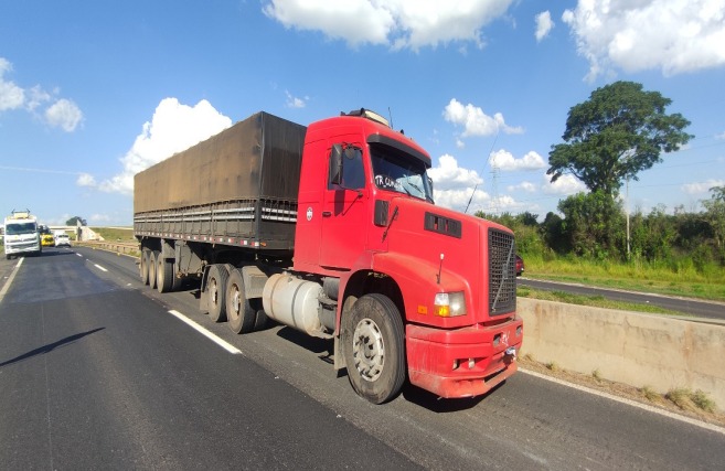 PCPR indicia caminhoneiro que bateu e matou motociclista a quase 150 km/h na PR-151