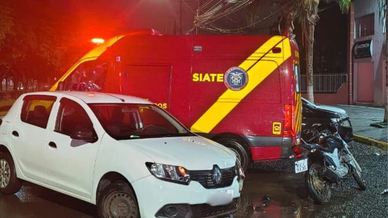 Colisão entre carro e moto termina em agressão e roubo na Av. Carlos Cavalcanti, em PG