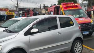 Idoso é atropelado por carro próximo ao chafariz na Avenida Bispo Dom Geraldo Pelanda