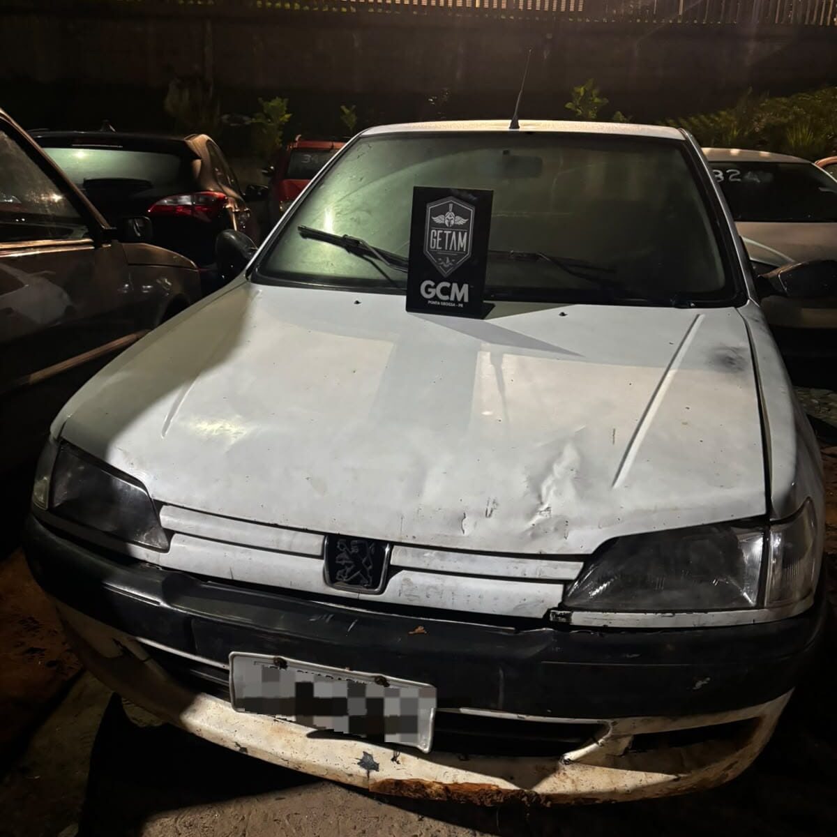 Alerta da Muralha Digital leva GCM até carro furtado que circulava pela Colônia Dona Luiza