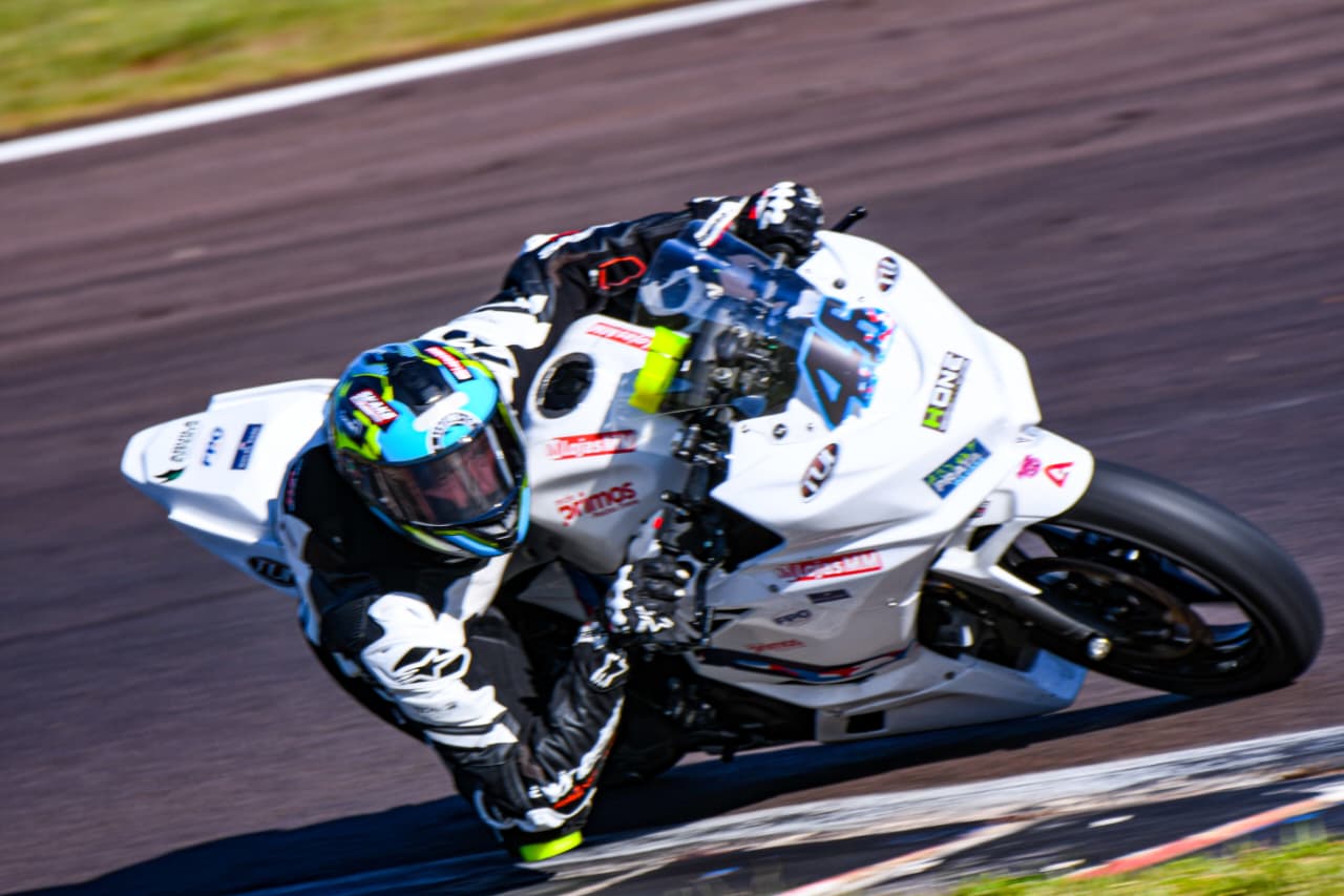 Piloto de Ponta Grossa é convidado para seletiva da Red Bull MotoGP Rookies Cup na Espanha