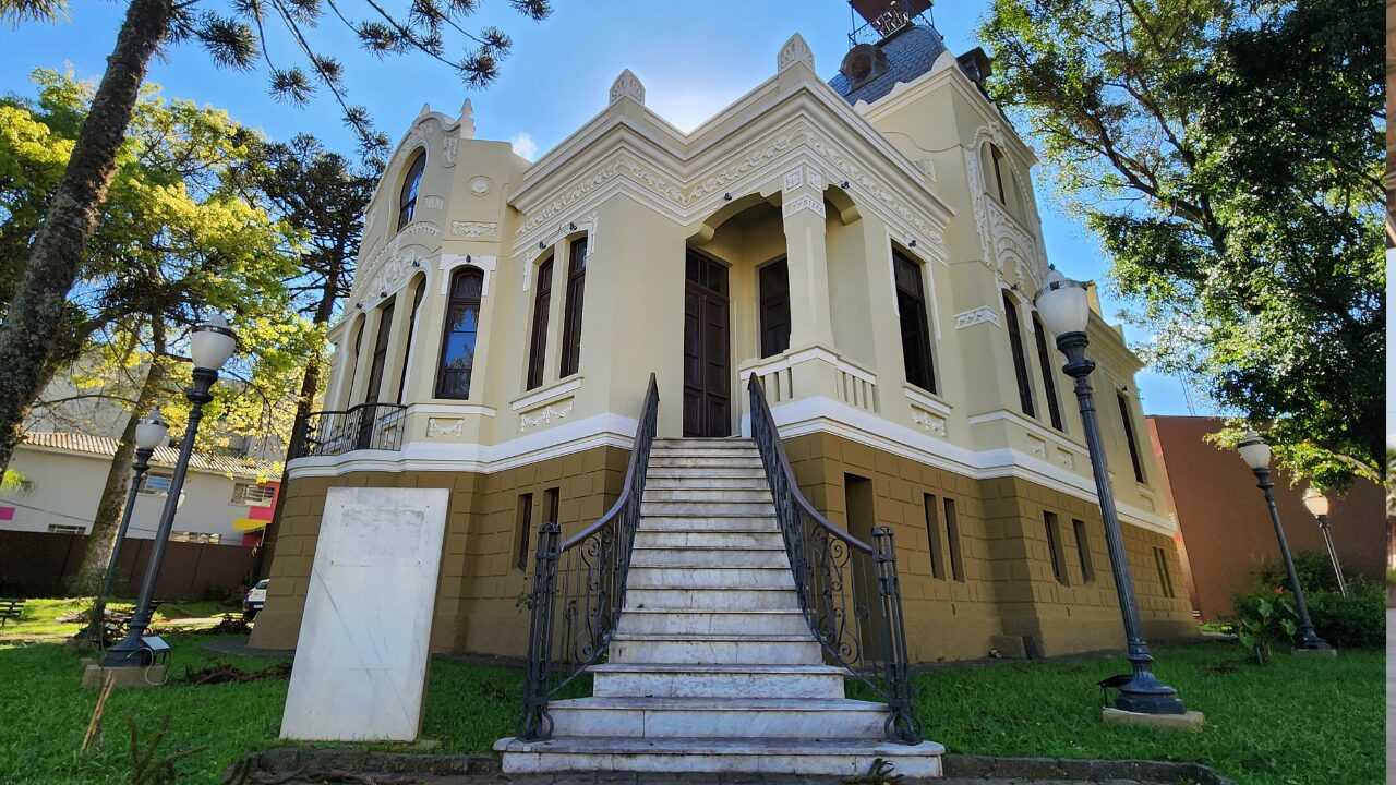 Mansão Villa Hilda completa 100 anos com programação especial em Ponta Grossa