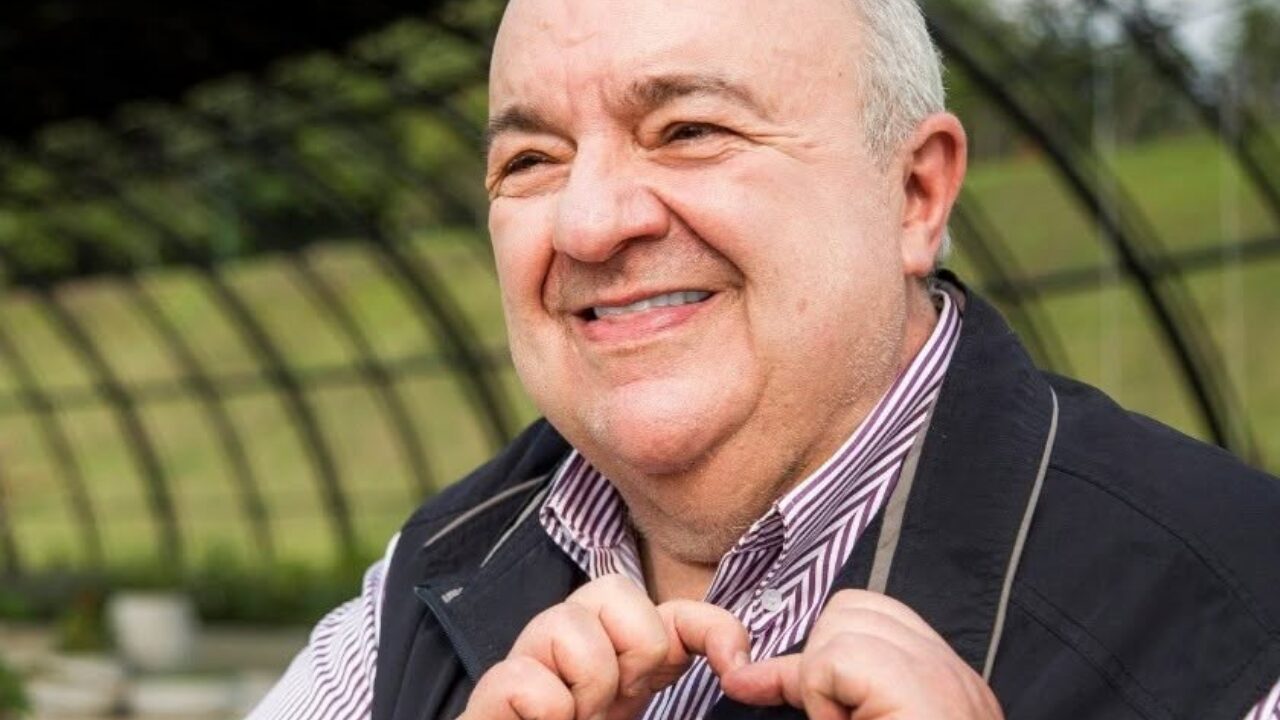 Rafael Greca sinaliza apoio a Lula e diverge de aliados no Paraná