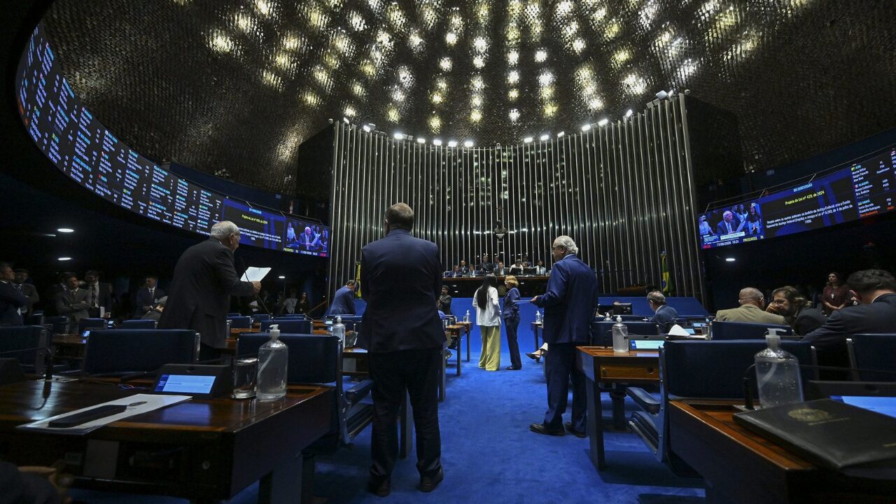 Veja quem são os 30 deputados federais eleitos pelo Paraná