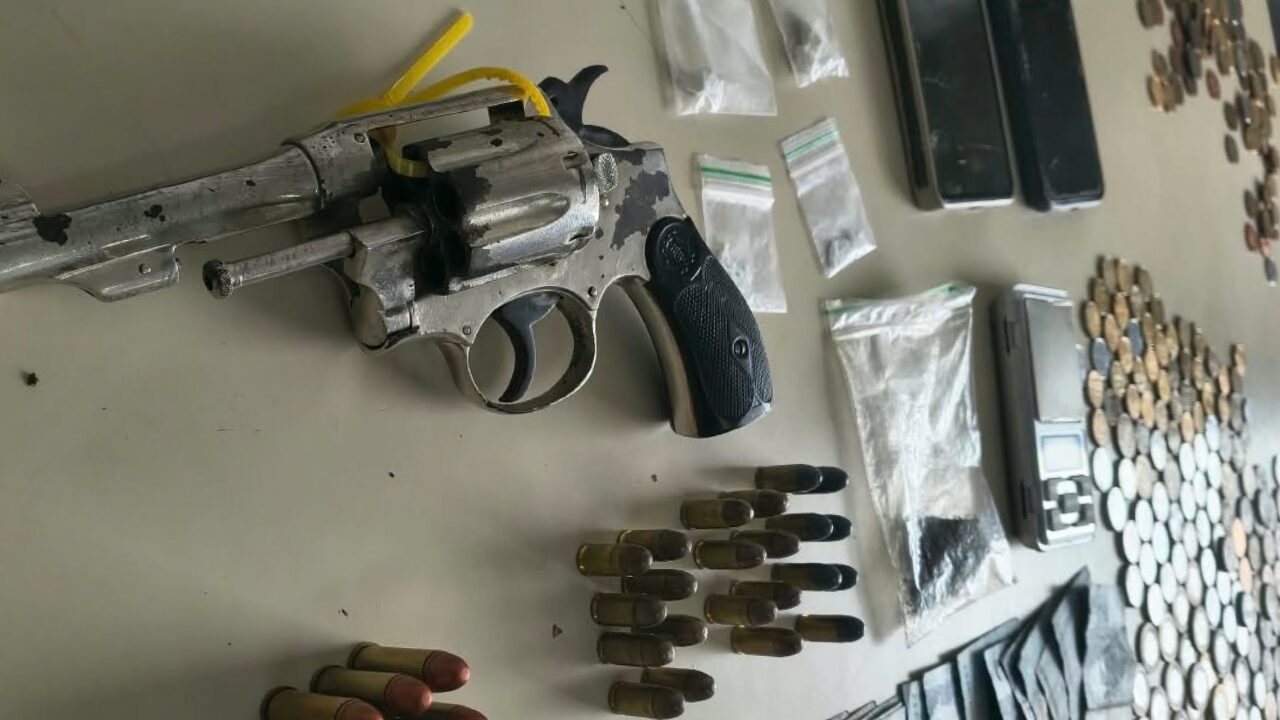 GCM apreende arma e drogas no Boa Vista em Ponta Grossa