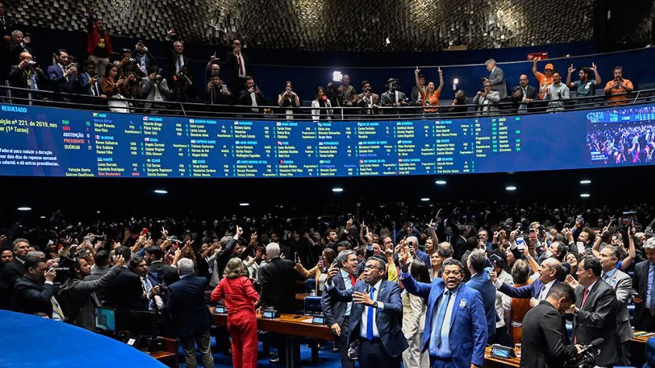 Senado aprova fim da escala 6×1 e jornada de 40 horas; mudança será gradual