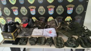 Homem é preso após usar comprovantes falsos de Pix para retirar mercadorias em Ponta Grossa