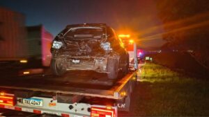 Colisão traseira deixa mulher ferida na BR-376, em Ponta Grossa