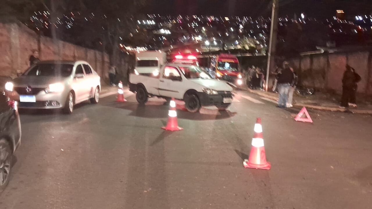 Motociclista fica ferido após colisão com carro e motorista é preso por embriaguez em Ponta Grossa