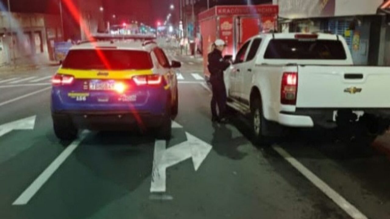 Motorista é preso por embriaguez ao volante após avançar quatro semáforos vermelhos em Ponta Grossa