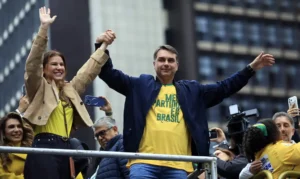 Flávio supera 56 milhões de votos, e PL mostra força com 121 deputados, 19 senadores e cinco governadores eleitos